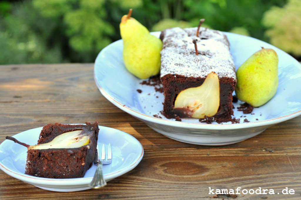 Birnen-Schokoladenkuchen mit Crème Fraîche | Kamafoodra